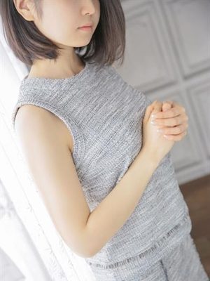 綾羽りこのプロフィール写真