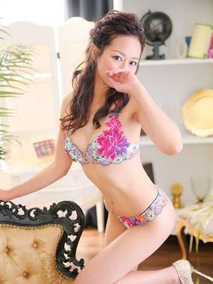 七沢りこのプロフィール写真