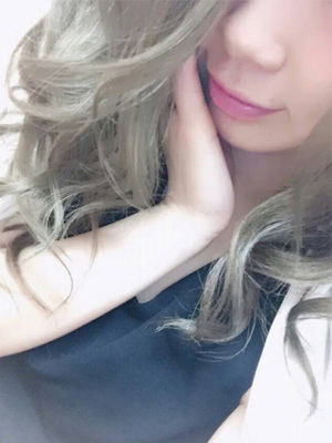 愛沢　りこのプロフィール写真